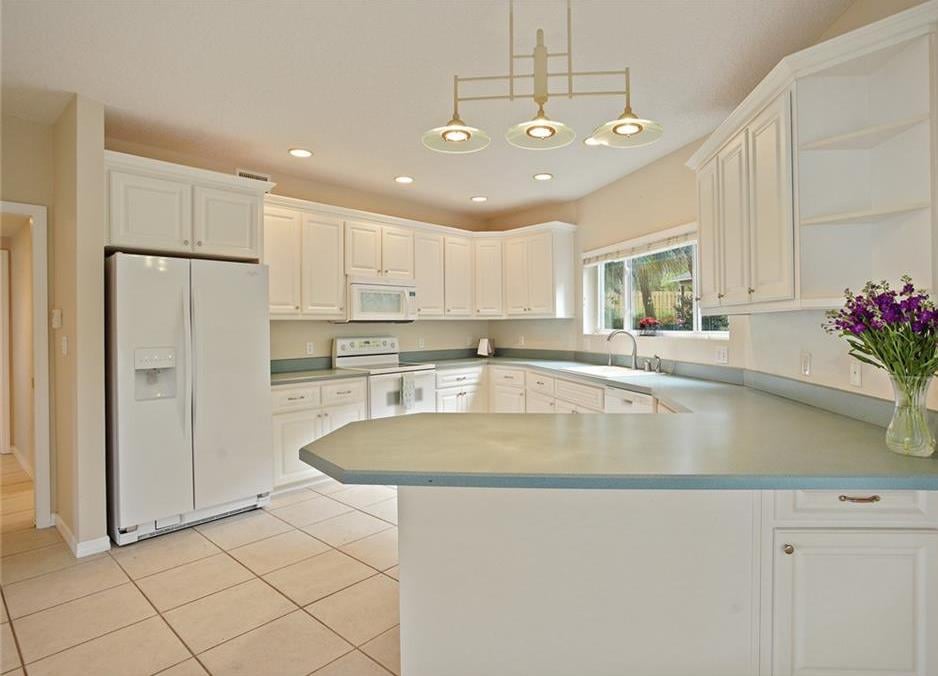 2 Homes for Sale Featuring Lakeside Lifestyles in Altoona & Grand